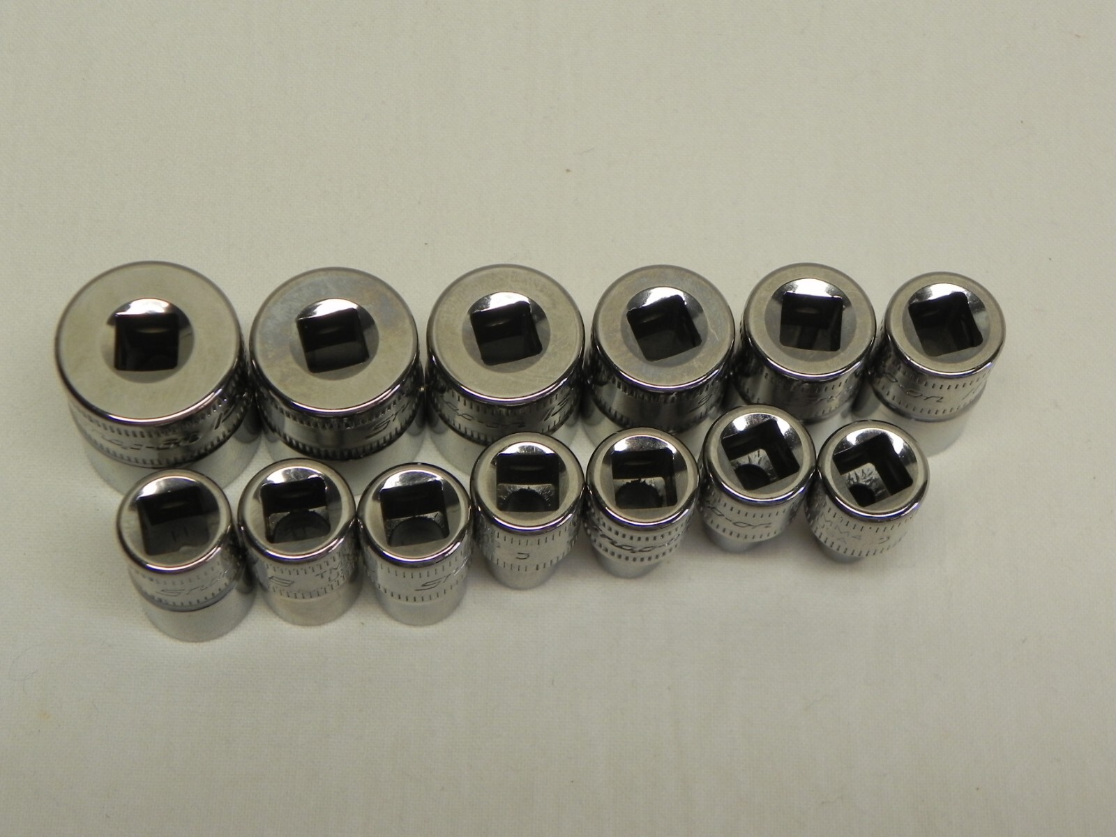 Snap-On 117TMM 17 Piece 1/4″ Drive 6 Point Metric Service Starter Set w/Holder