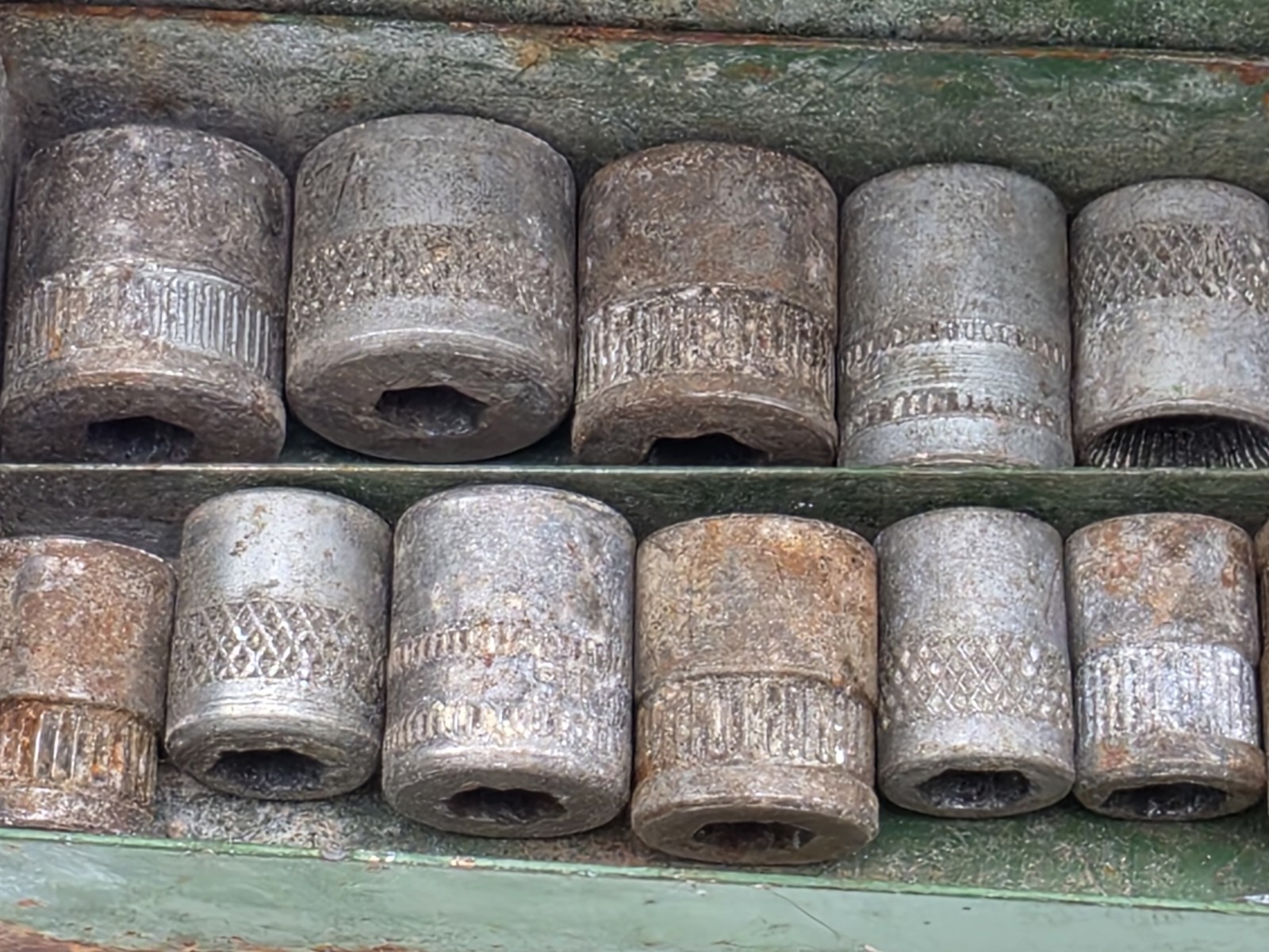 Vintage Mixed Socket Set 20 Pieces Metal Case – USA Made / Japan 40’s – 60’s