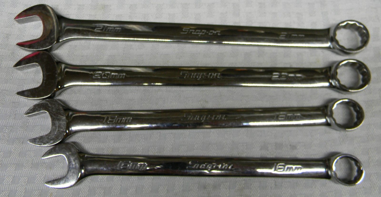 SNAP-ON 4PC METRIC 12PT FLANK DRIVE COMBINATION WRENCH SET 16,18,20,21MM OEXM