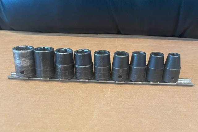 Snap-On 310IMMYA 10 pc 1/2″ Drive 6Pt Metric Shallow Impact Socket set 10mm-19mm
