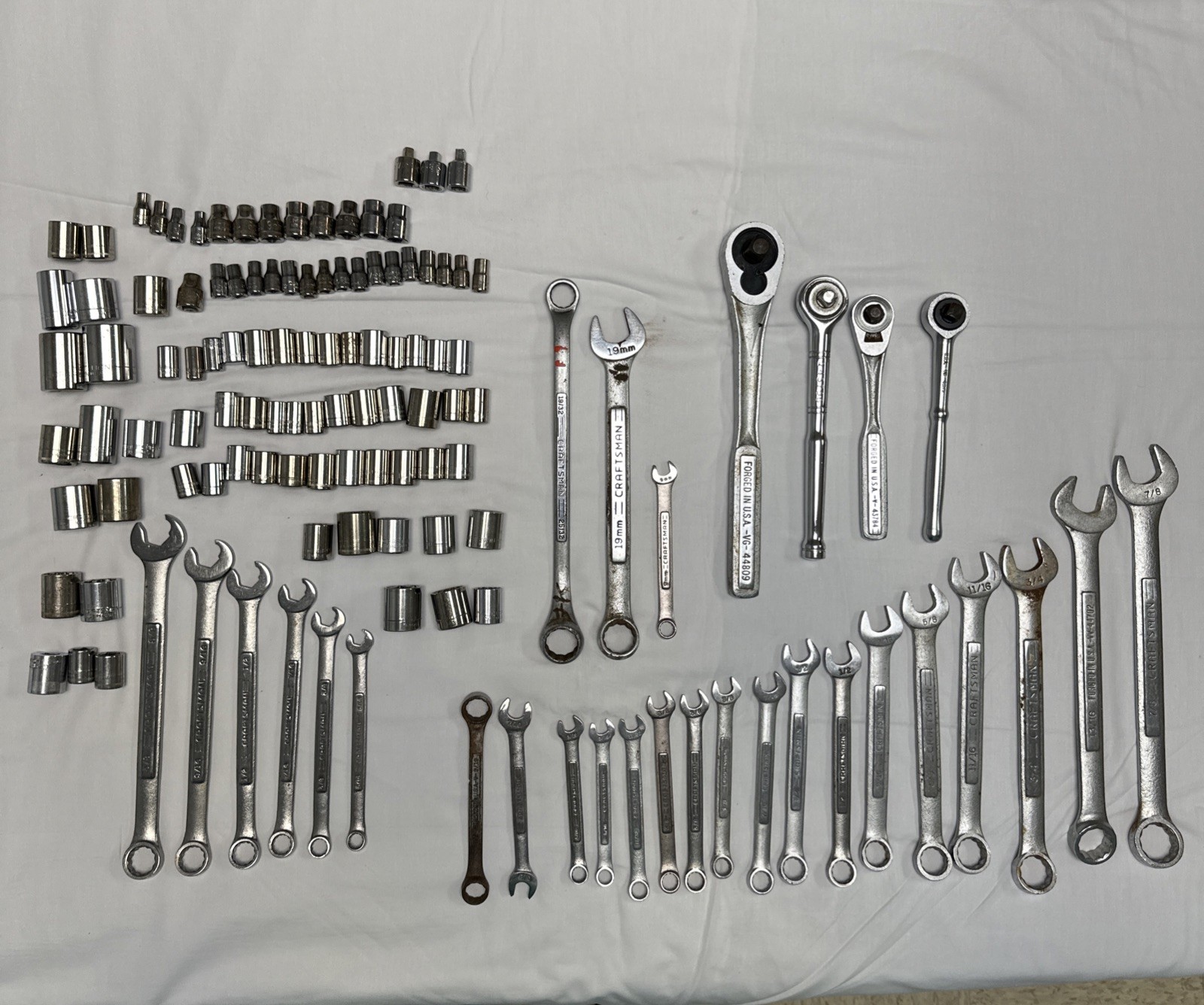 Craftsman assorted metric and standard wrench, Wratchet, Socket Lot (124 Pieces)