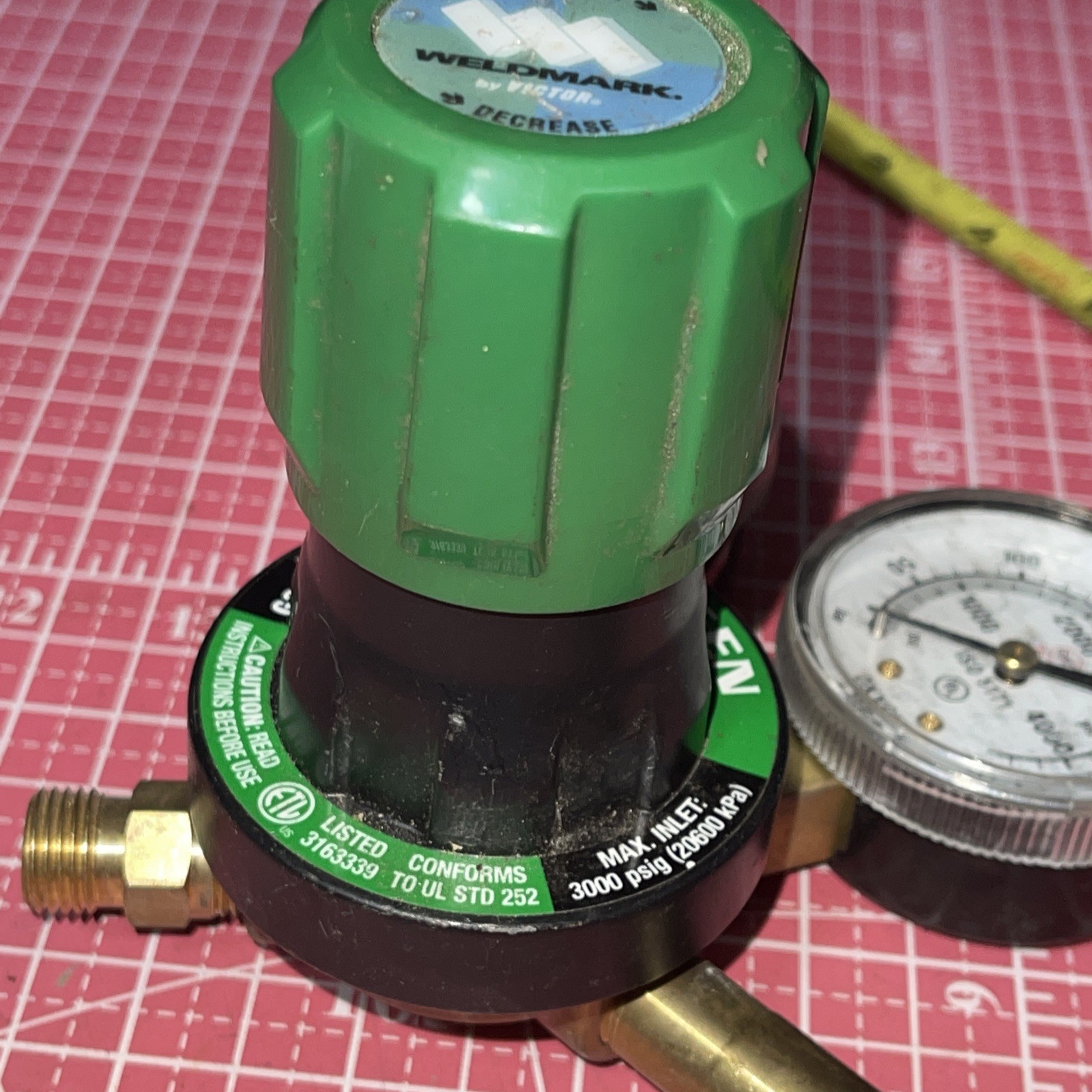 NOS Weldmark By Victor Oxygen Regulator Medium Duty G250-150-540