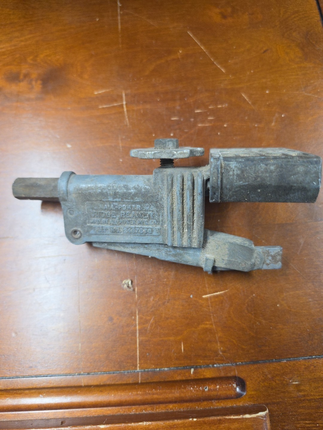 cylinder ridge reamer tool