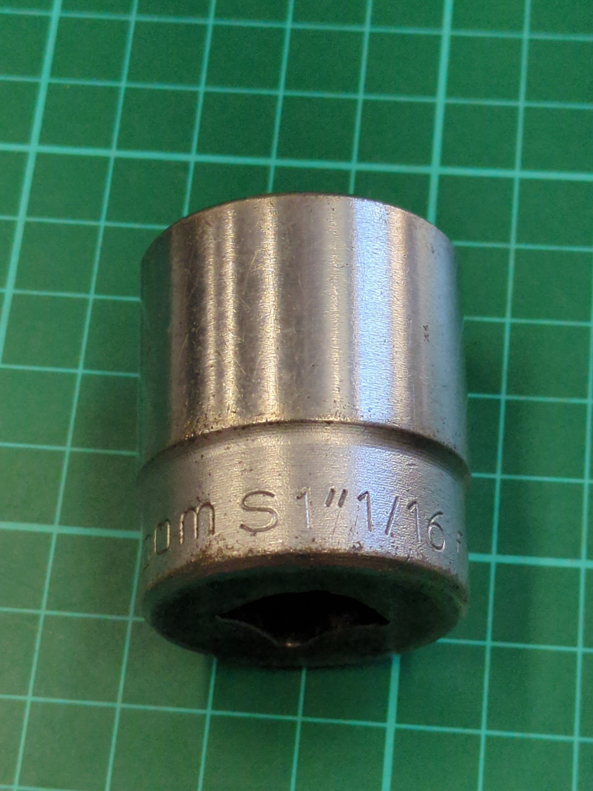 Facom S1,1/16, 1/2″ Drive 12 Point 1-1/16″ Shallow Socket Made In France