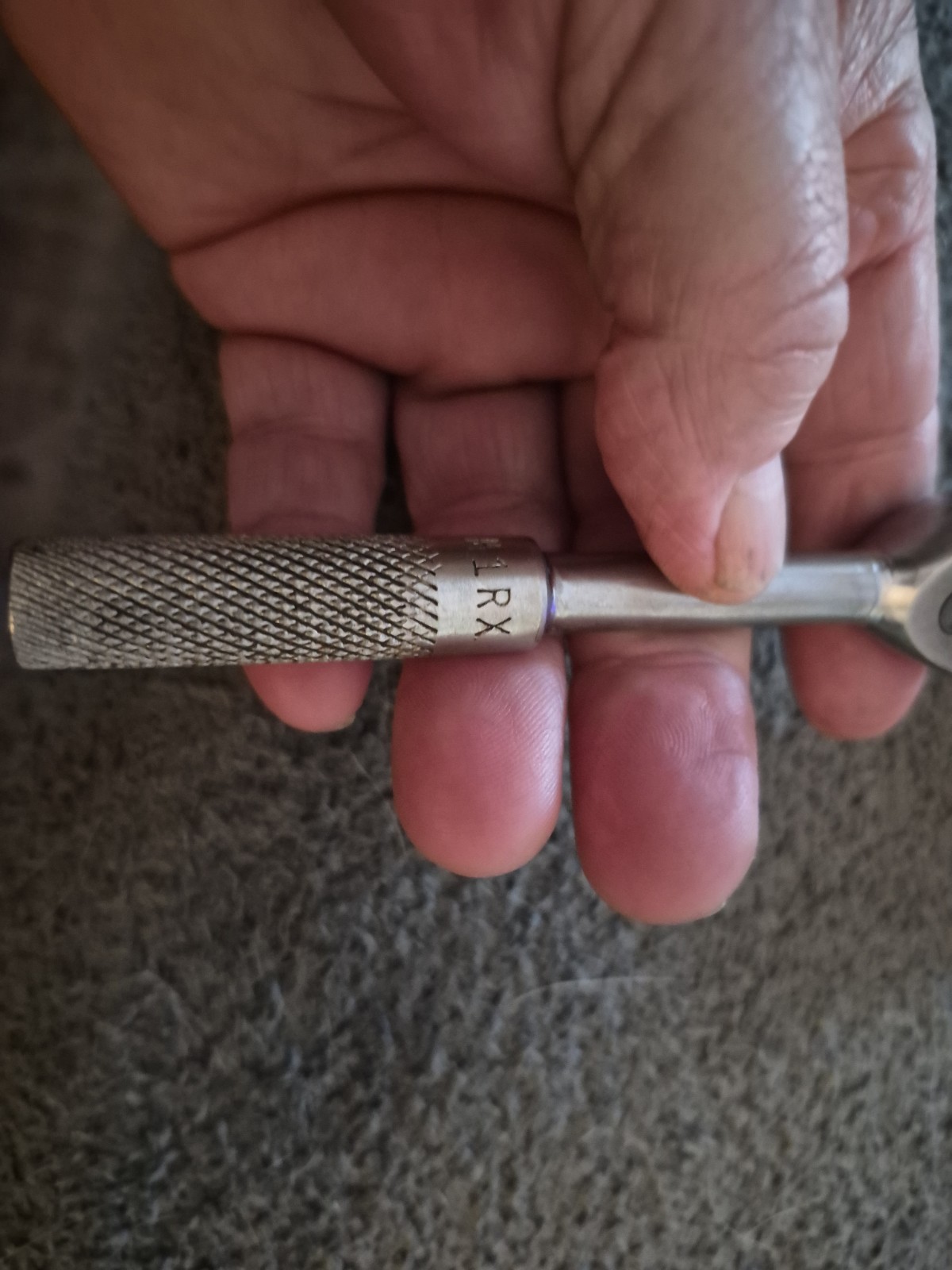 Mac Tools M1RX 3/8″in A 1/4 body Drive 5” Knurled Ratchet