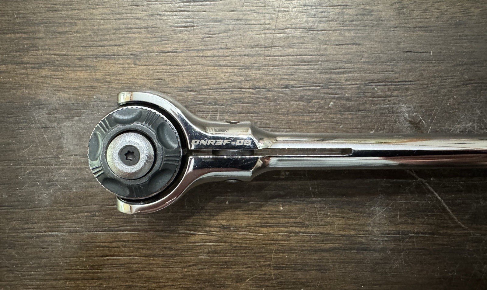 DEEN 3/8″ COMPACT HEAD SWIVEL / ROTO RATCHET HANDLE (205mm) DNR3F-08