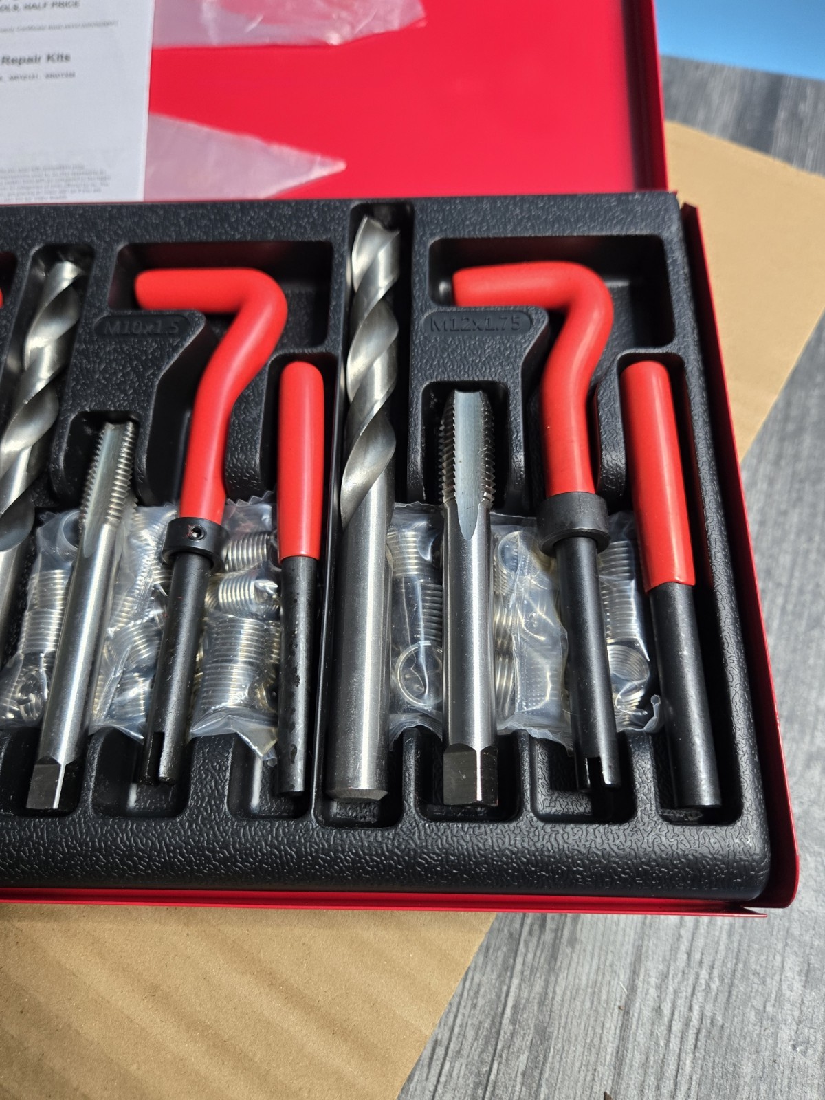 VEVOR Thread Repair Kit – 166Piece Metric HSS Drill Helicoil 166PCS