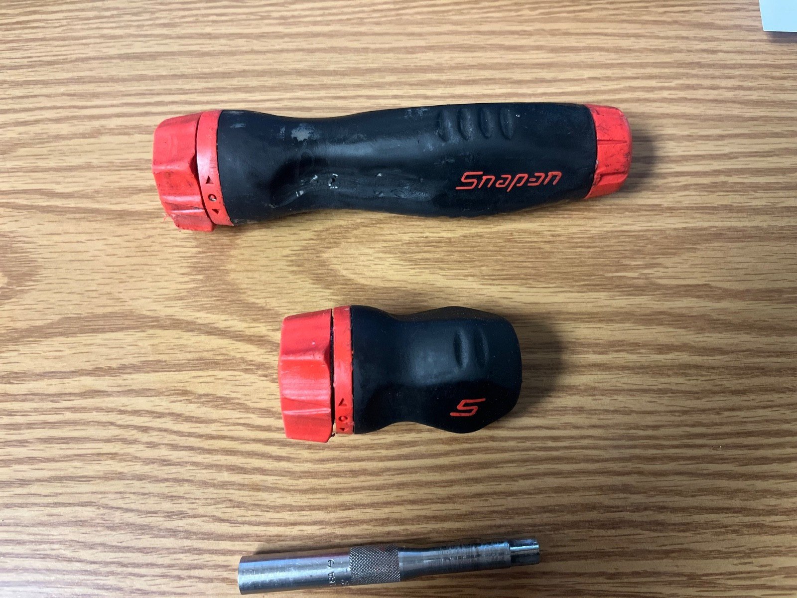 SNAP ON SGDMRC1A & SGDMRC4A – CUSHION GRIP RED & BLACK HANDLES LOC#17A