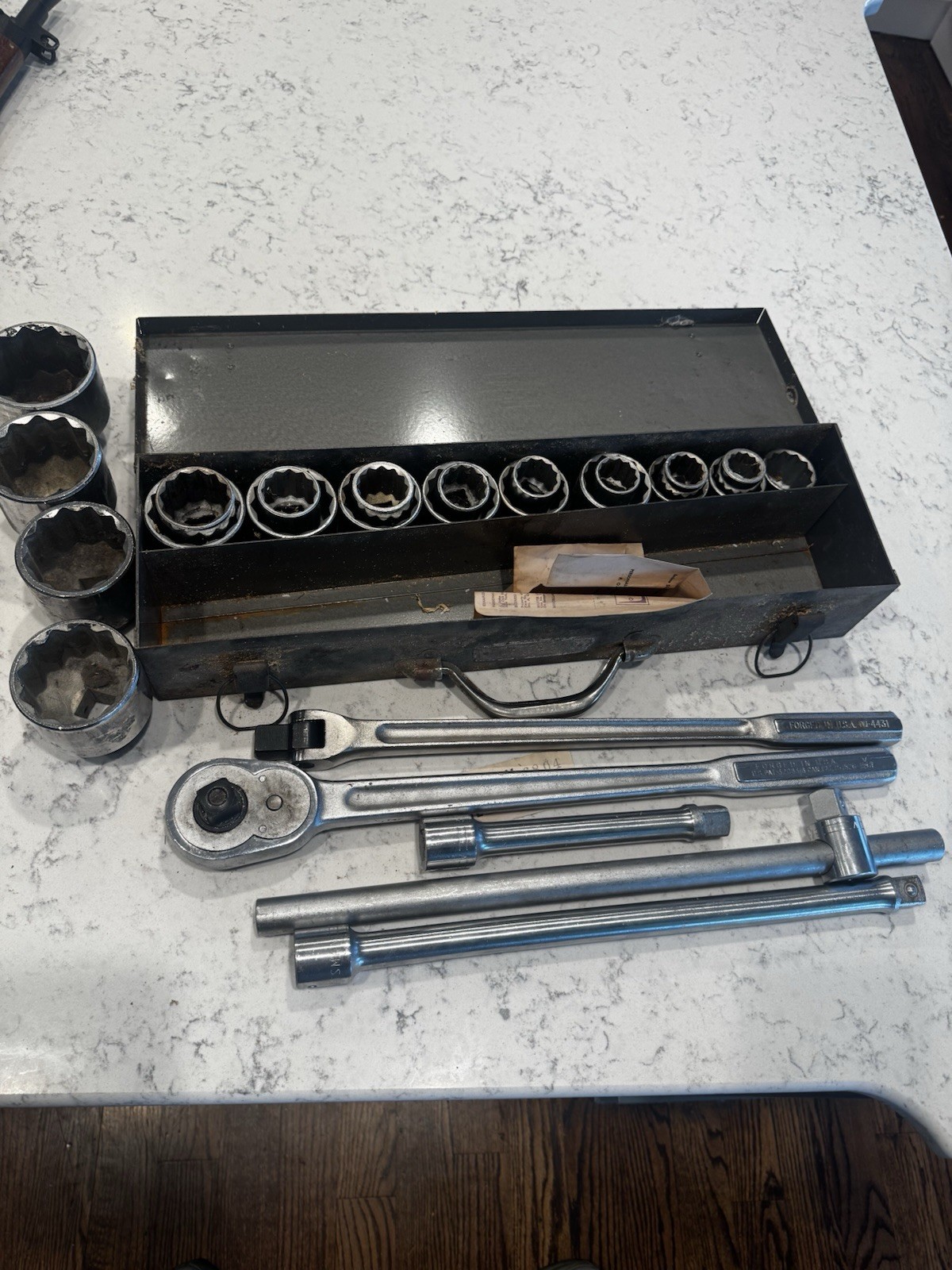 EUC Vtg Craftsman 3/4″ Drive 27 pc Socket Set -V- Metal Case Made in USA BH