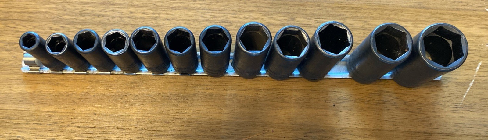 SNAP-ON 3/8″ DRIVE DEEP METRIC 6PT 11-19MM,9,21, 24MM IMPACT 12PC SET SIMFM