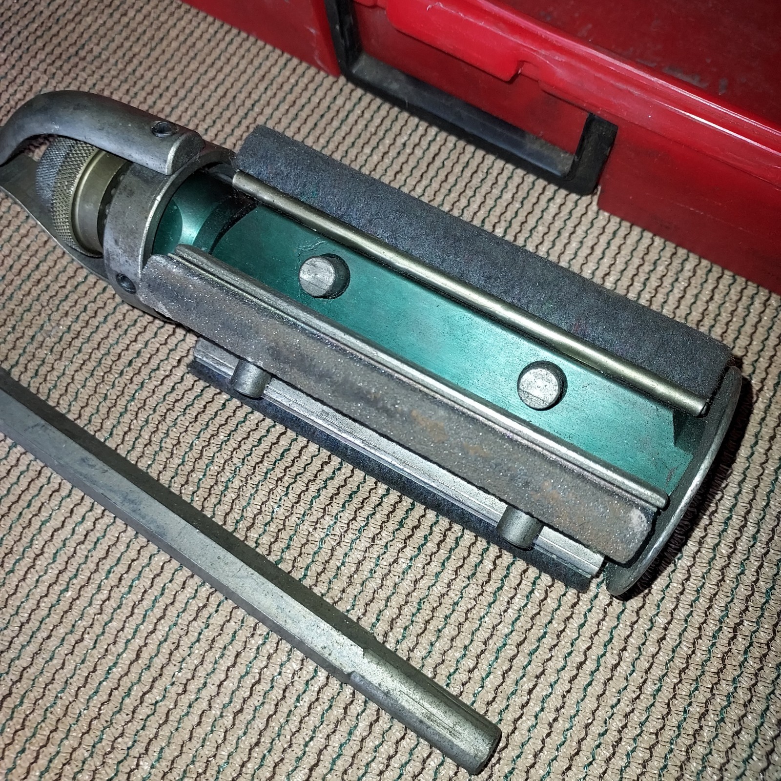 Blue Point Cylinder Hone Set with Extra Stones