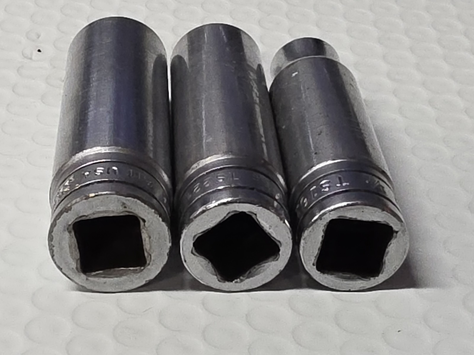 Snap-on 3/8 Drive TS SAE 3/4, 11/16, & 1/2 6 Point Sockets.