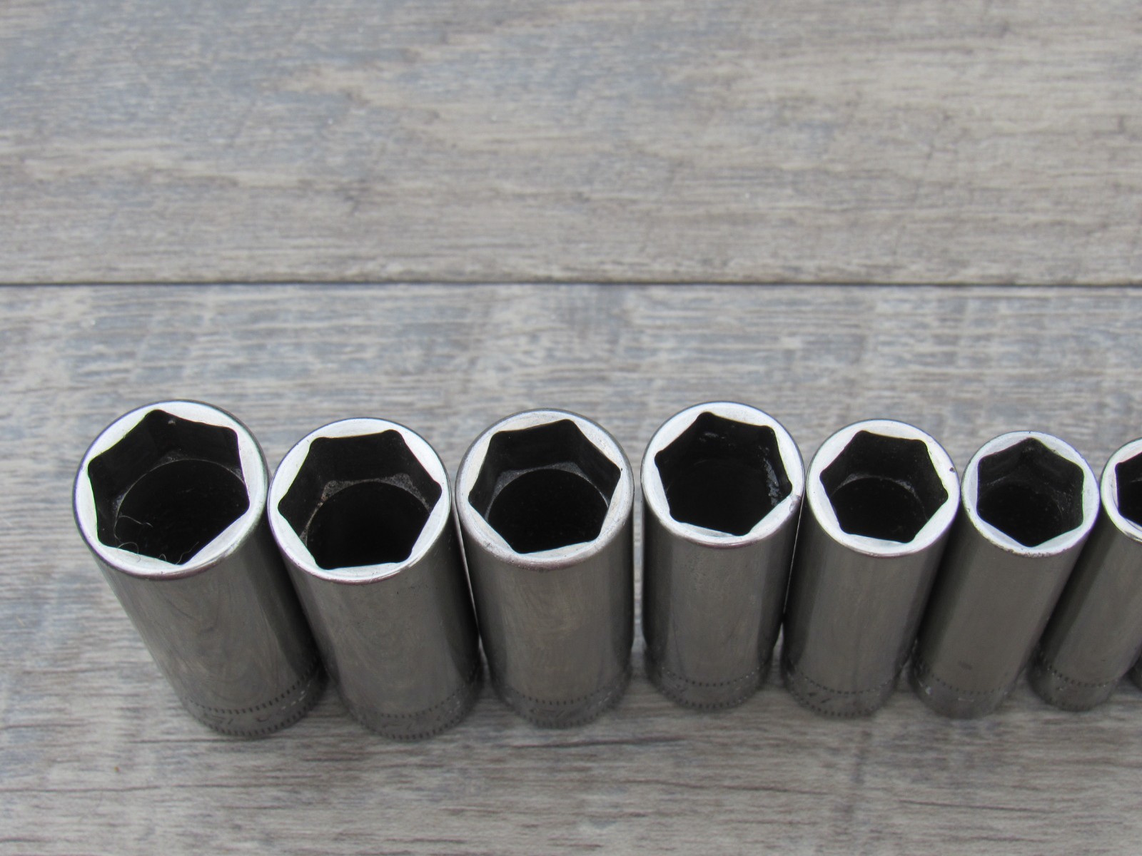 SNAP ON 12 PC 112STMMY 1/4″ METRIC 6 PT DEEP SOCKET SET 5MM – 15MMSTMM5 – STMM15