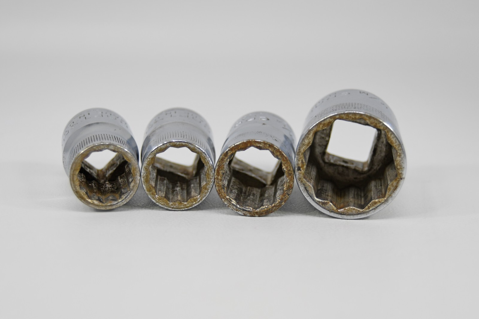Lot of 4 Craftsman Tools VV Series Sockets 13 14 15 22 mm Metric 1/2″ Drive USA
