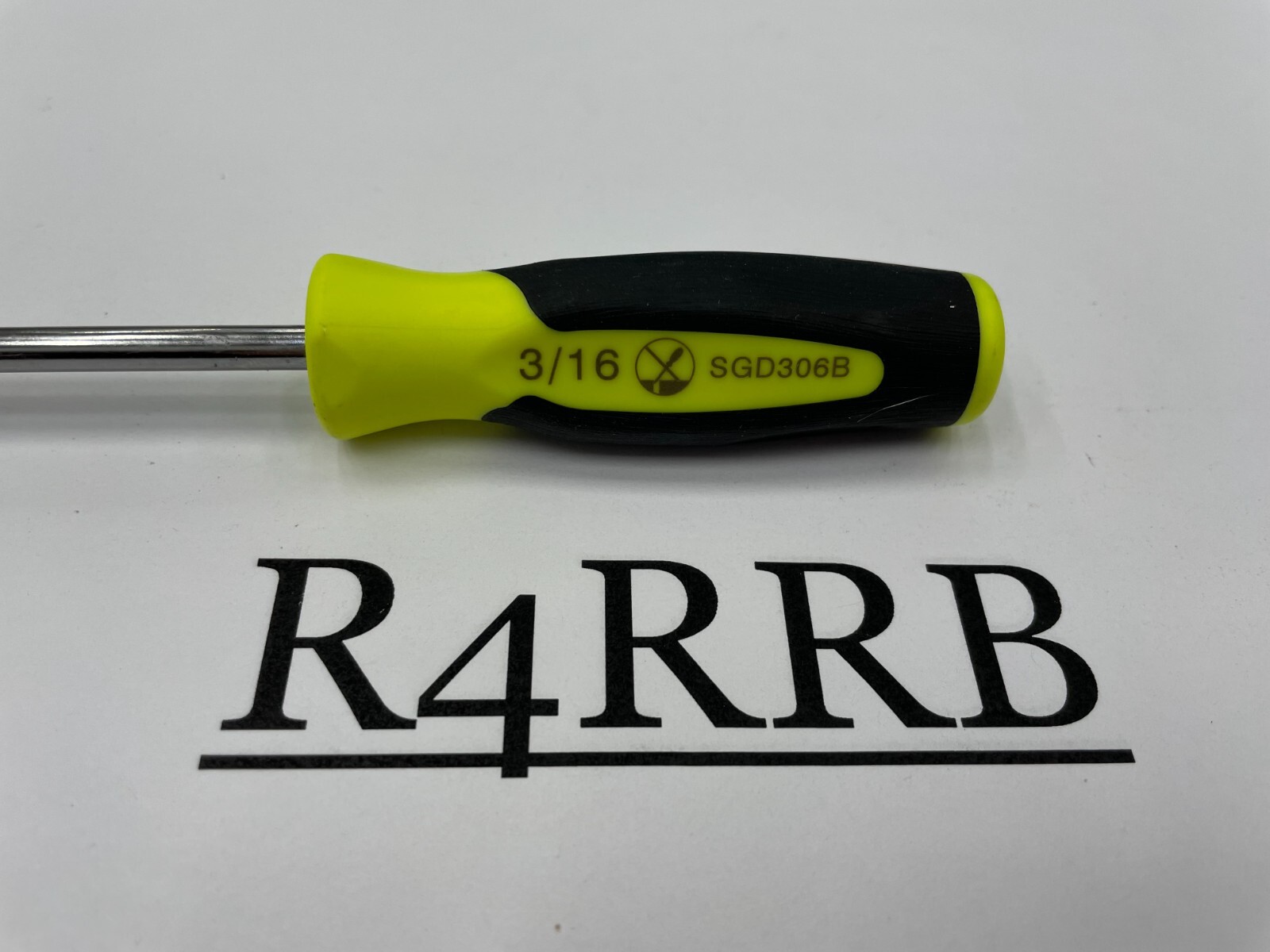 Snap-on Tools NEW HI-VIZ 3/16″ FlatHead Soft Grip Mini-Tip Screwdriver SGD306BHV