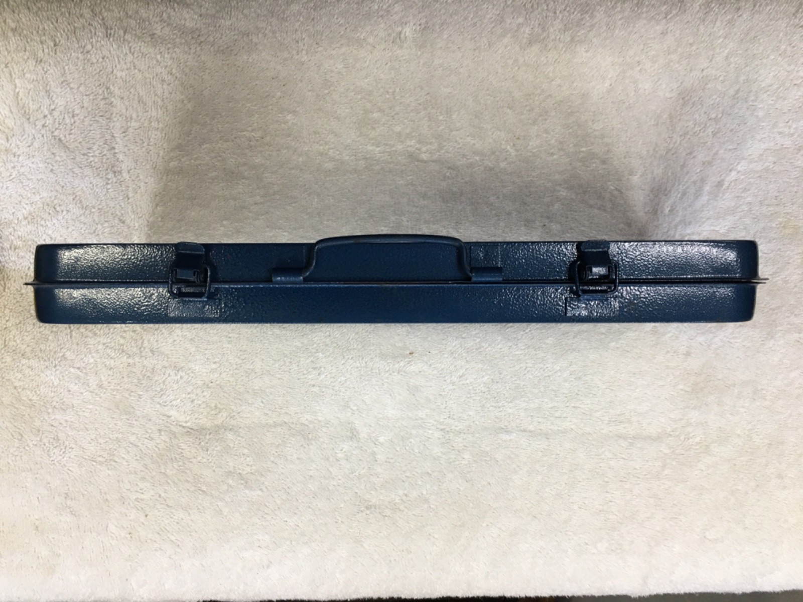 40 piece 1/4 & 3/8 combination drive socket set. Standard & Metric