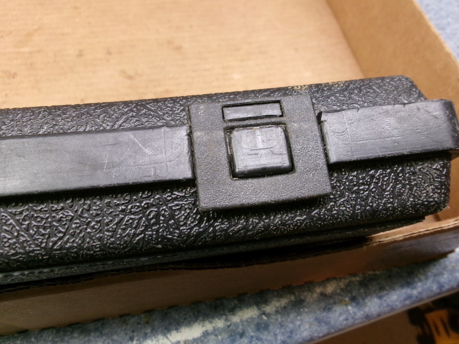 VIntage S-K 3/8″ Drive 17-Piece Black Socket Set Case (No Tools, Box Only)
