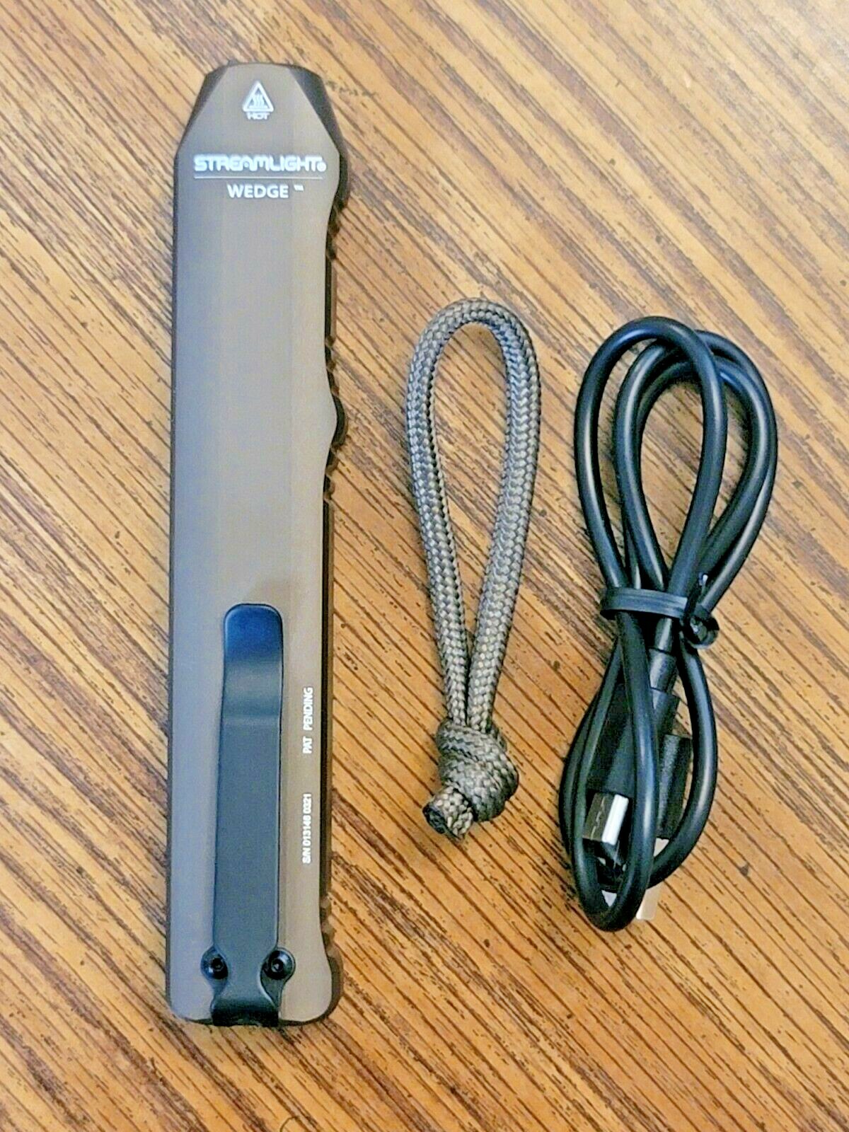 New Streamlight Rechargeable «Wedge» Pocket Light, 1,000 Lumens, Coyote #88811