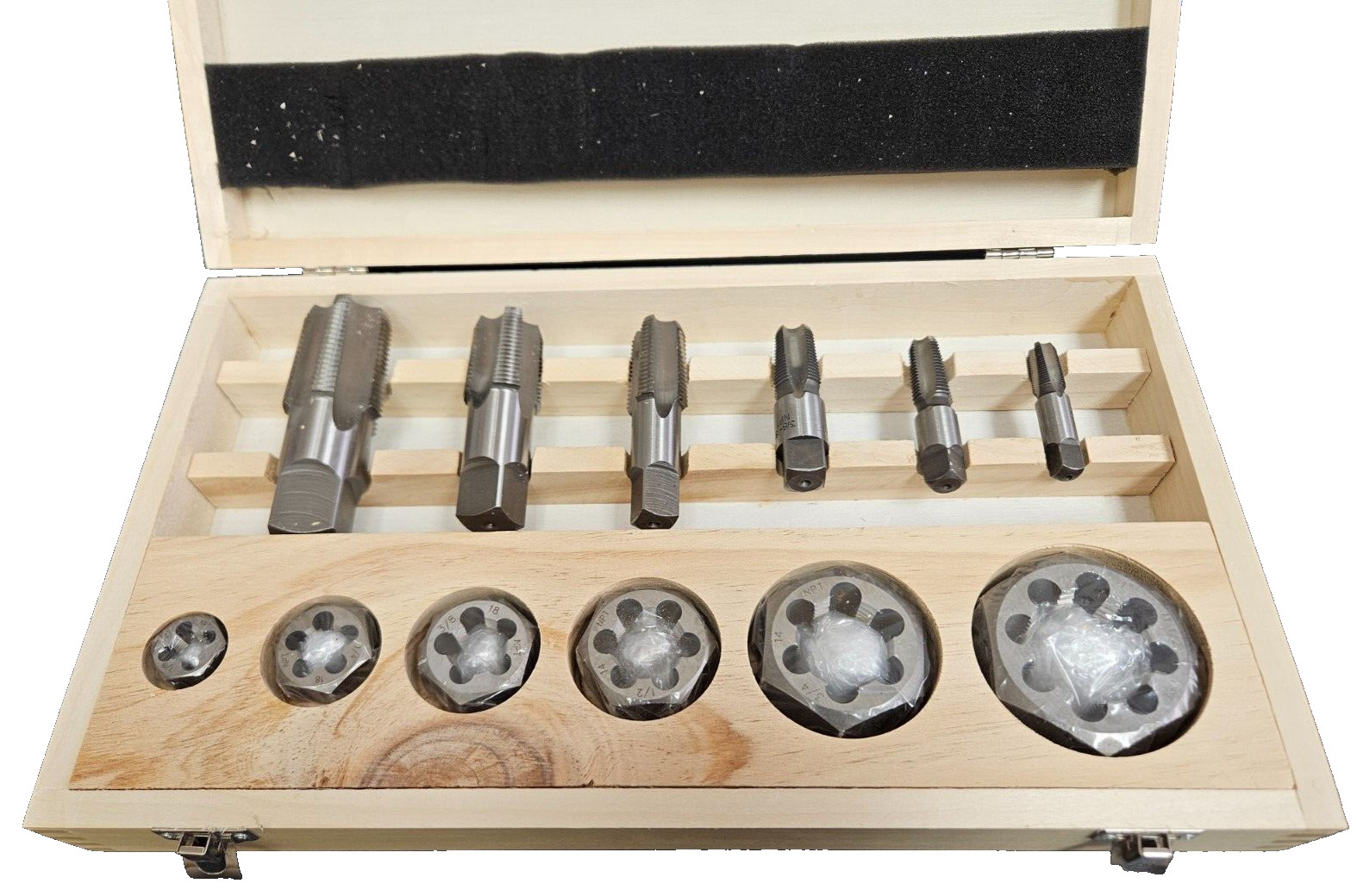 431-40012 A1 NPT Pipe Tap & Die 1/8″ – 1″ Set 12PC Carbon Steel in Wooden Case