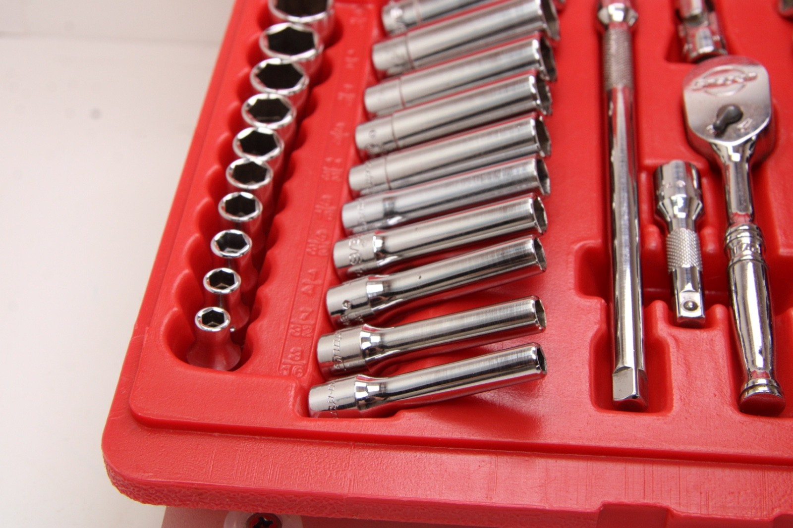 Snap-on 144TMPB 44 Piece 1/4″ Drive 6-Point Metric/ SAE General Service Set USA
