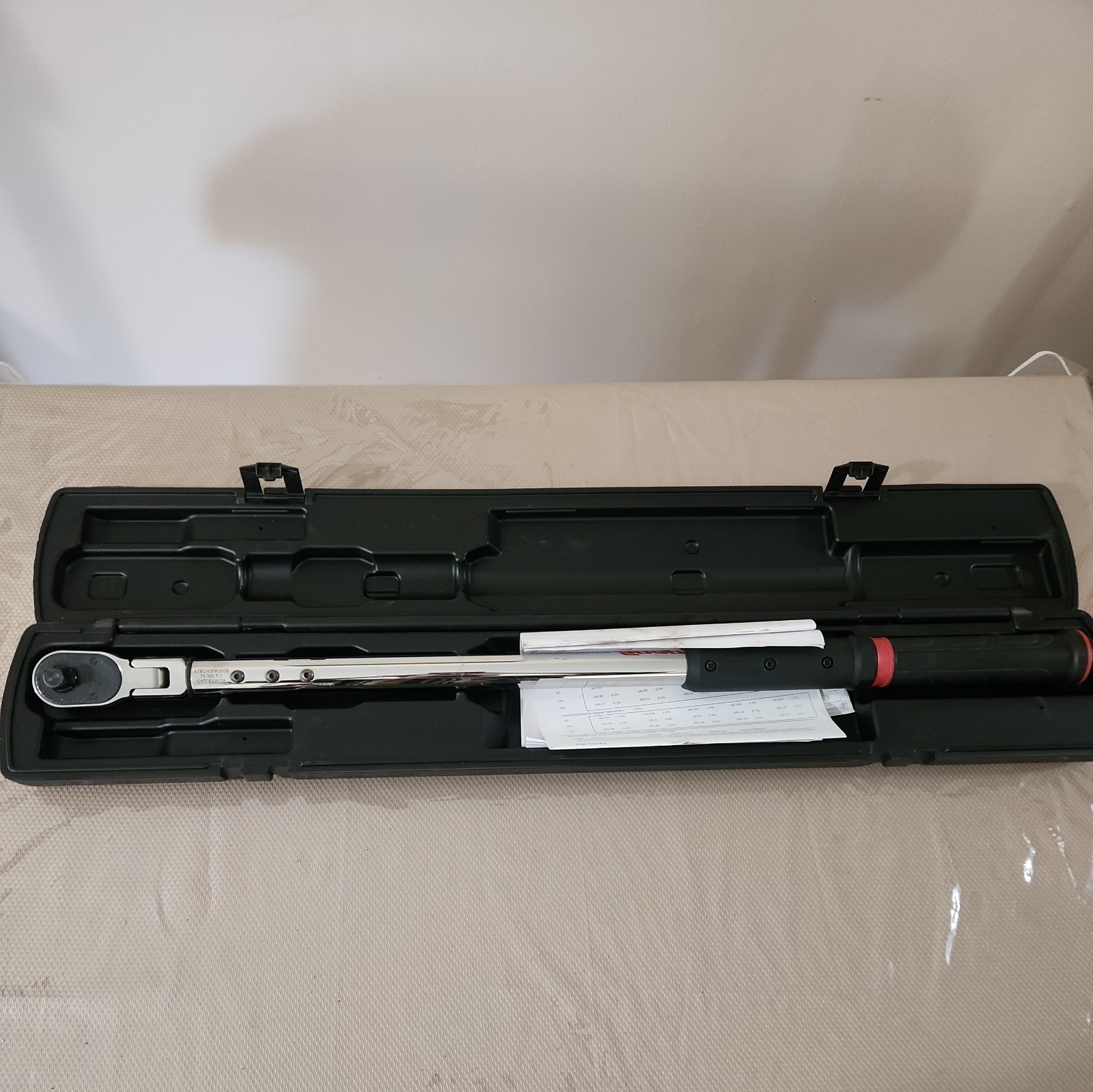 Snap-on ATECH3FR300B 1/2″ Drive TechAngle 15–300 ft-lb Electronic Torque Wrench