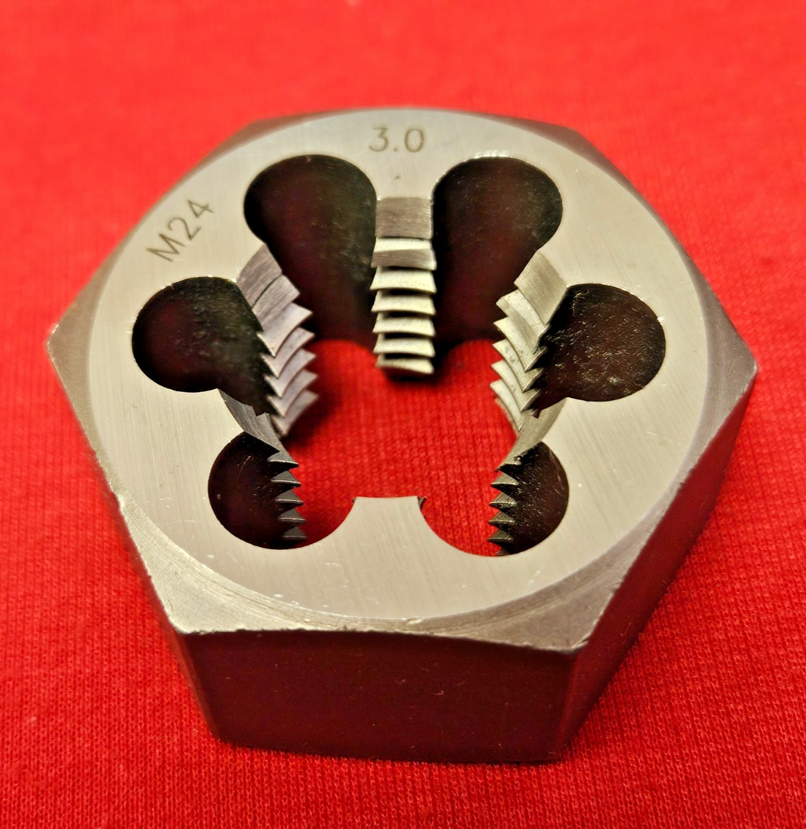 M24 X 3.0 Metric 1-13/16″ Hex Die Irwin Hanson 8569 Rethread Die 24MM CS USA