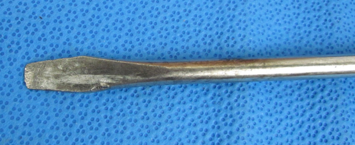 Snap On SGD6B- 5/16″ Flat Tip X 6″ Long Blade Soft Grip Screwdriver ~Ships FREE!