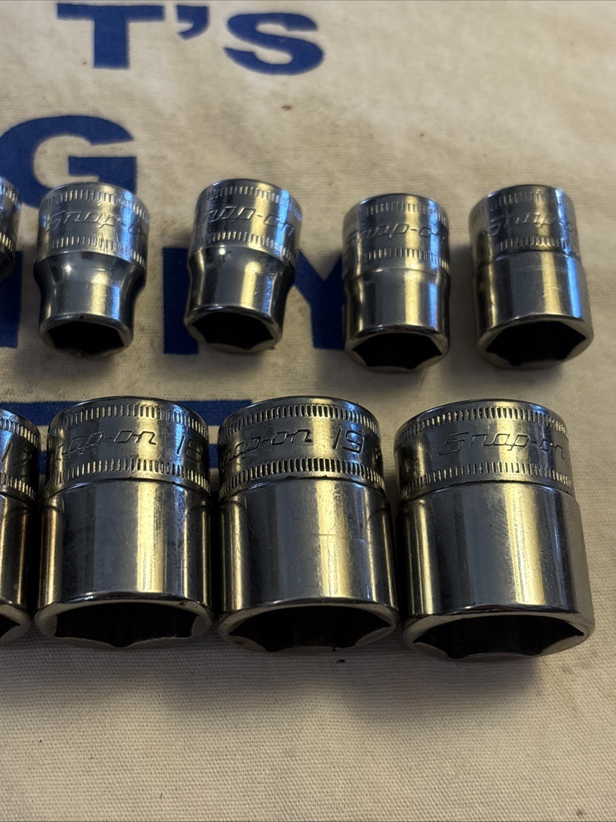 Snap-on Tools USA 3/8″ Drive 15pc Metric Shallow 6pt Socket BONUS Set 215FSMY