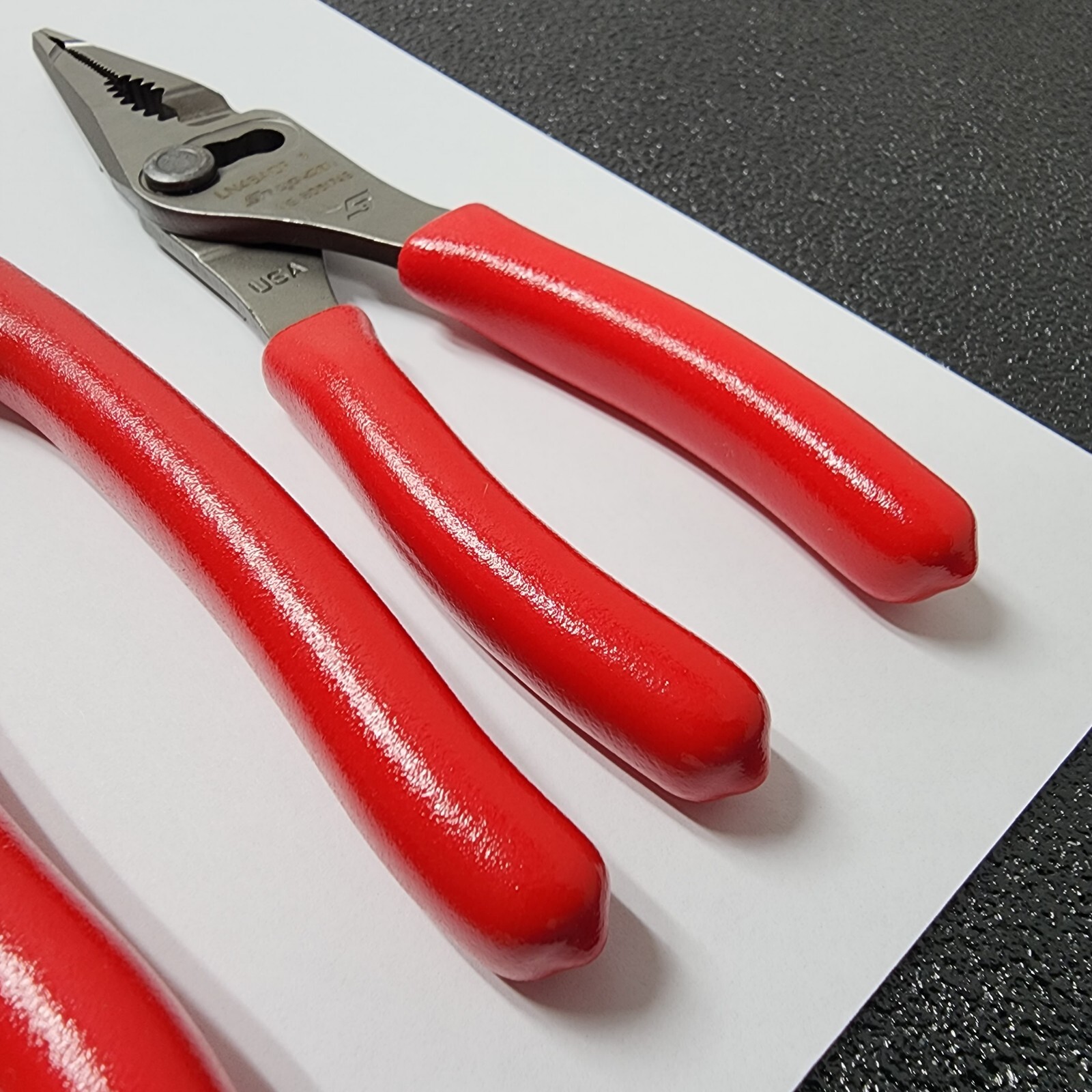 Snap-on Tools USA NEW 2pc RED 7″ & 9″ Soft Grip Long Nose Slip Joint Pliers Set