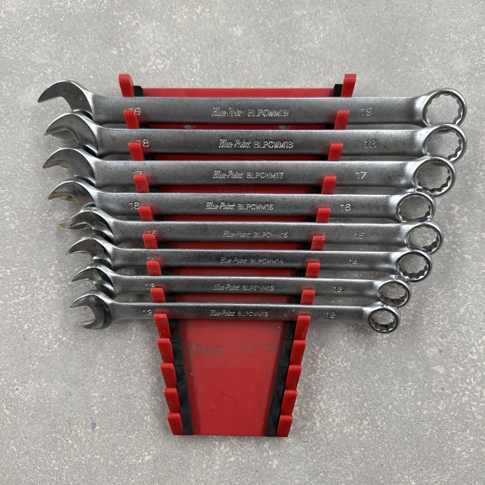 Blue Point Wrench 9 Pcs BLPCWM Metric 11mm-19mm 12pt With YA381A Wrench Rack