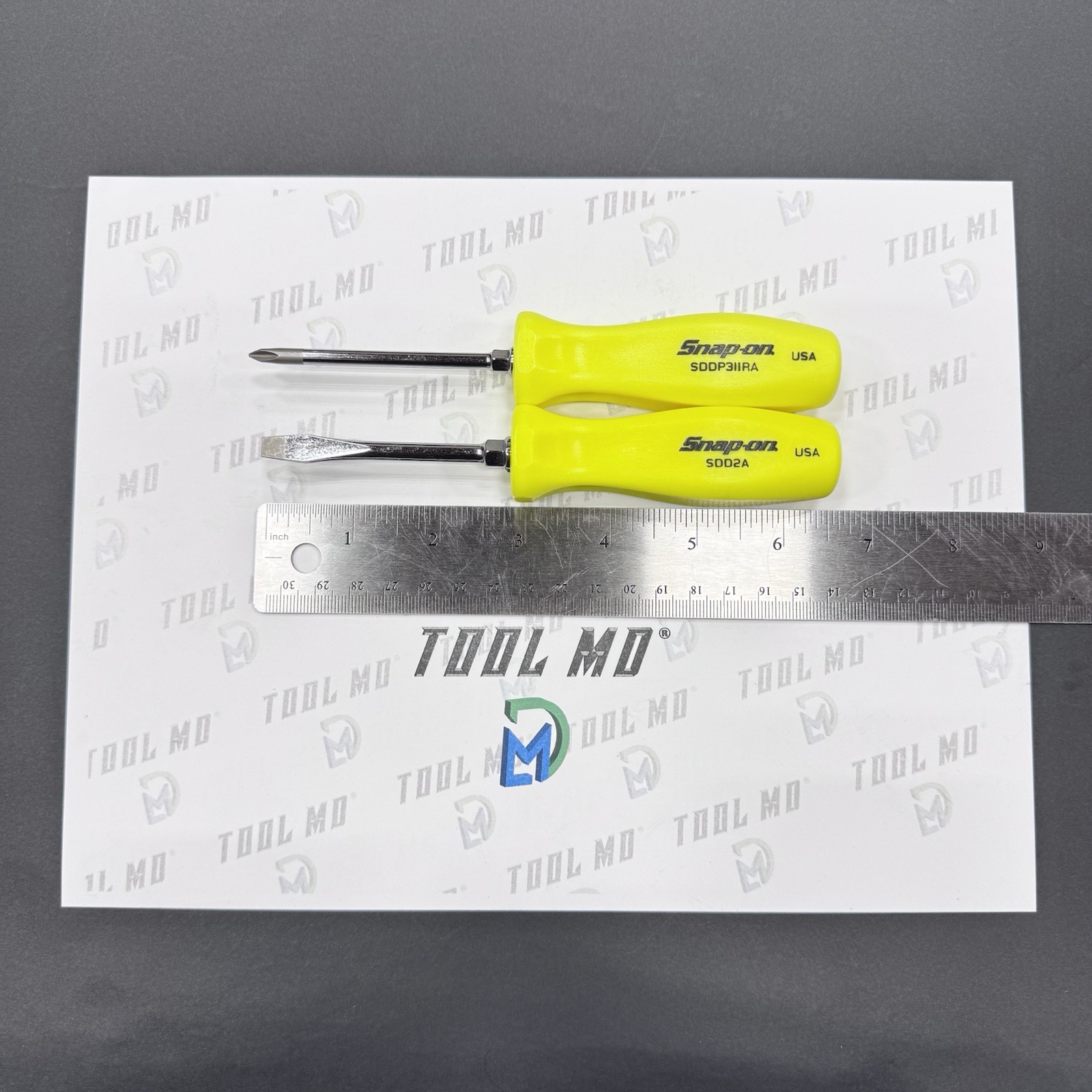Snap-on Tools USA NEW 2pc HI VIZ Hard Handle Screwdriver Set SDDP31IRA SDD2A