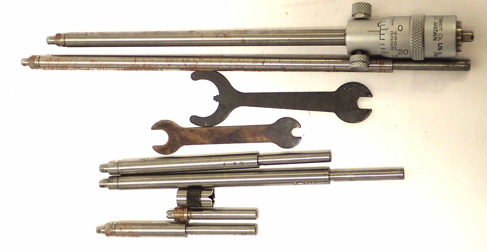 STARRETT 124A SOLID MEASURING RODS INSIDE MICROMETER SET, WITH STORAGE CASE!!
