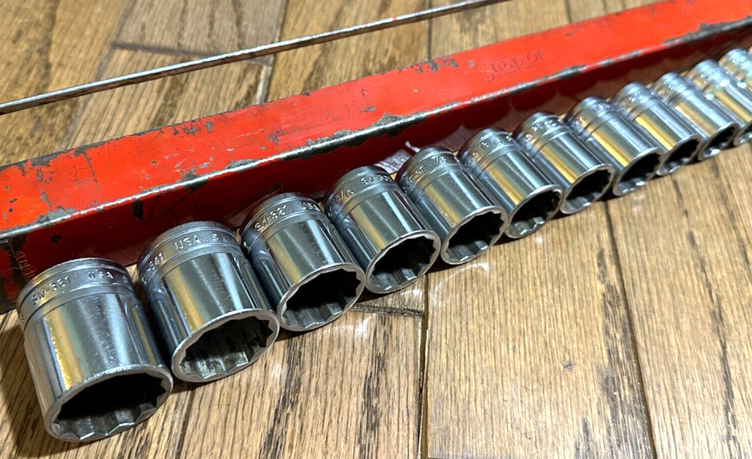 Snap On Tools USA 1/2″ Shallow SAE 3/8″- 1-1/8″ Socket Set Lot 12-PT Red Tray
