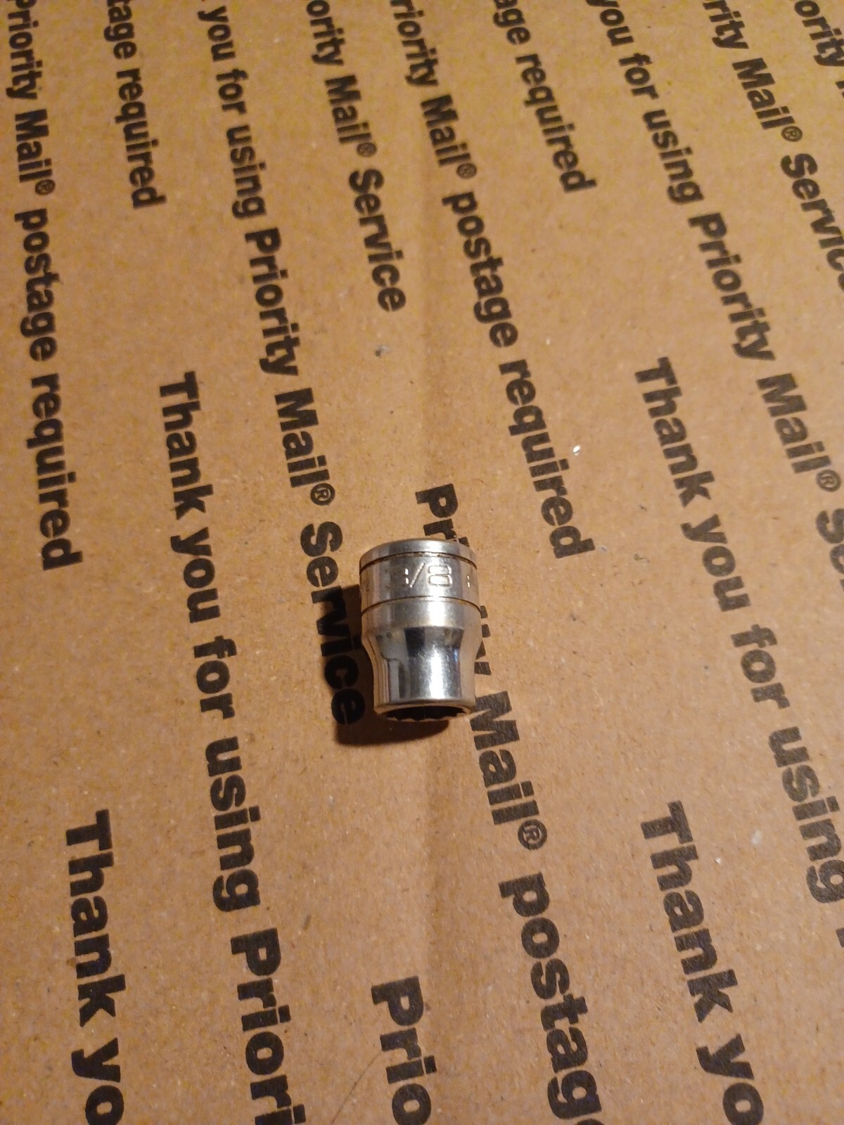 SNAP-ON 3/8″ DRIVE 12-POINT SAE 3/8″ FLANK DRIVE SHALLOW SOCKET, F121 made in US
