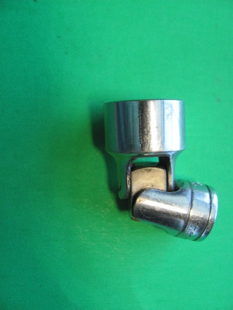 Snap-on Tools FS24 – 3/8″ Drive SAE 3/4″ 6 Point Universal Swivel Socket USA