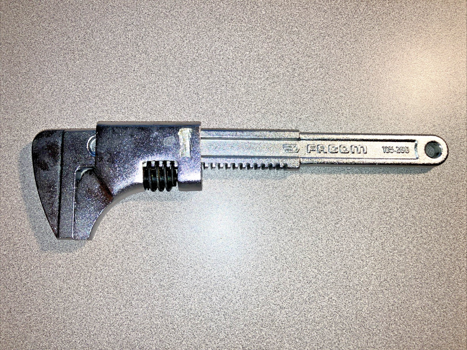 Facom Tools 105-280 Smooth Jaw Adjustble Wrench 3′ Opening