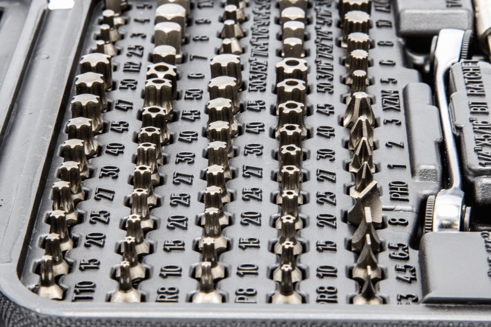 VIM Tools VHC77 77 Piece Half Cut Master Bit Set Stubby SAE Metric Torx