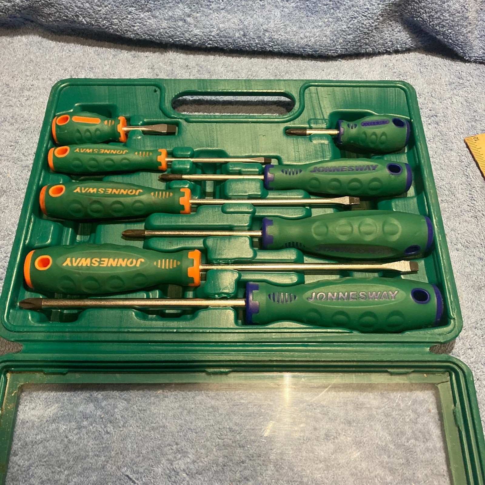 JONNESWAY D71PP08S 8 PCS ANTI-SLIP GRIP SCREWDRIVER SET SLOTTED & PHILLIPS