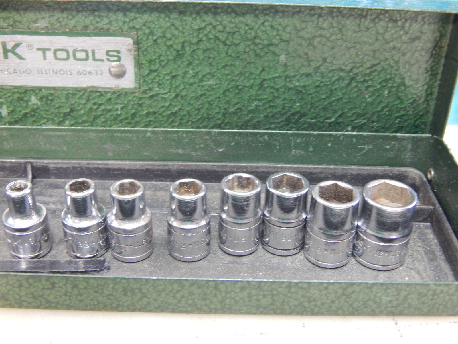 Vintage S-K Tools 4921 21 Pc. 1/4″ Dr. Socket Set & Metal Box, Ratchet, Deep SAE