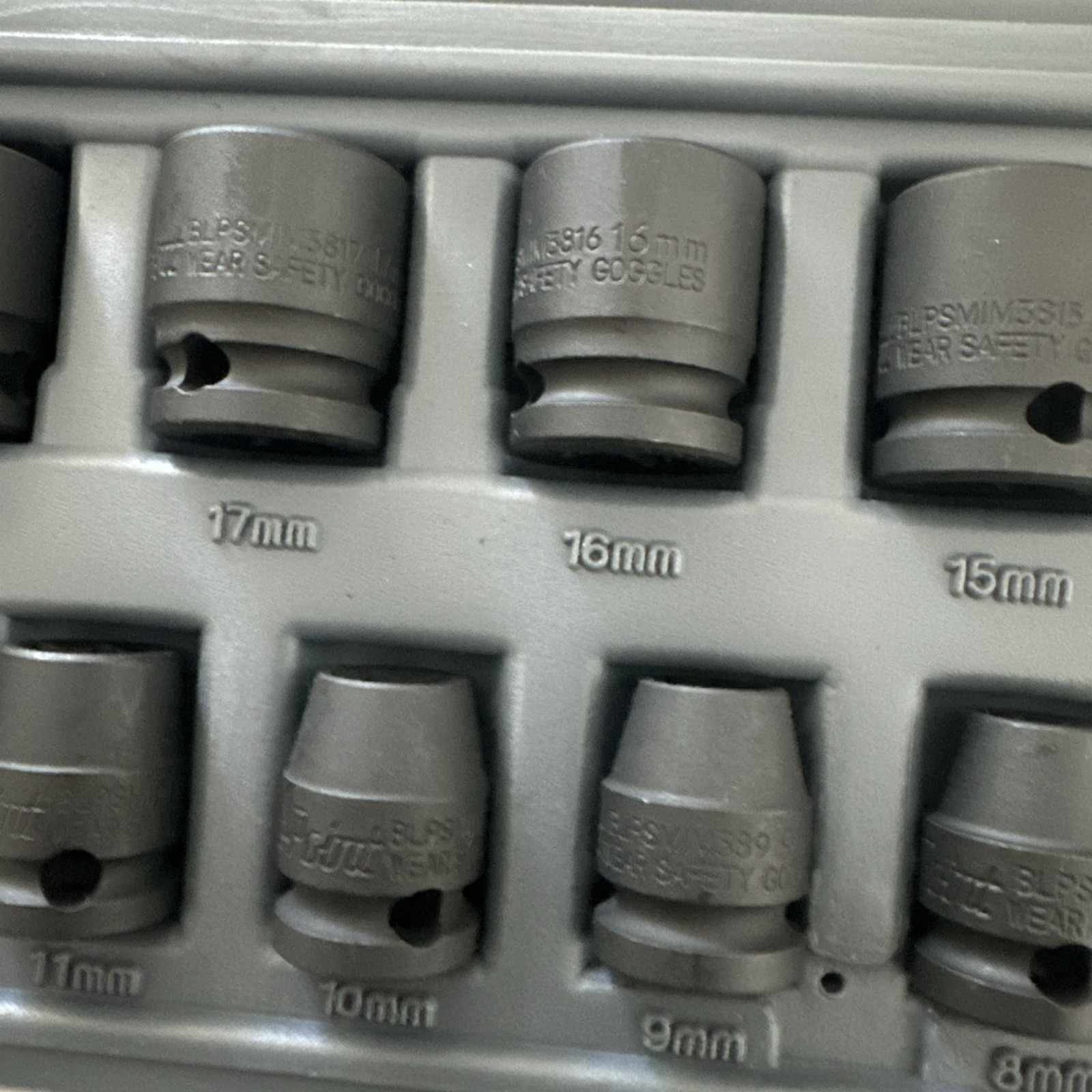 Blue-Point 13 Pc. 3/8″ Drive Metric Shallow 6 Pt. Impact Socket Set W/ Case New