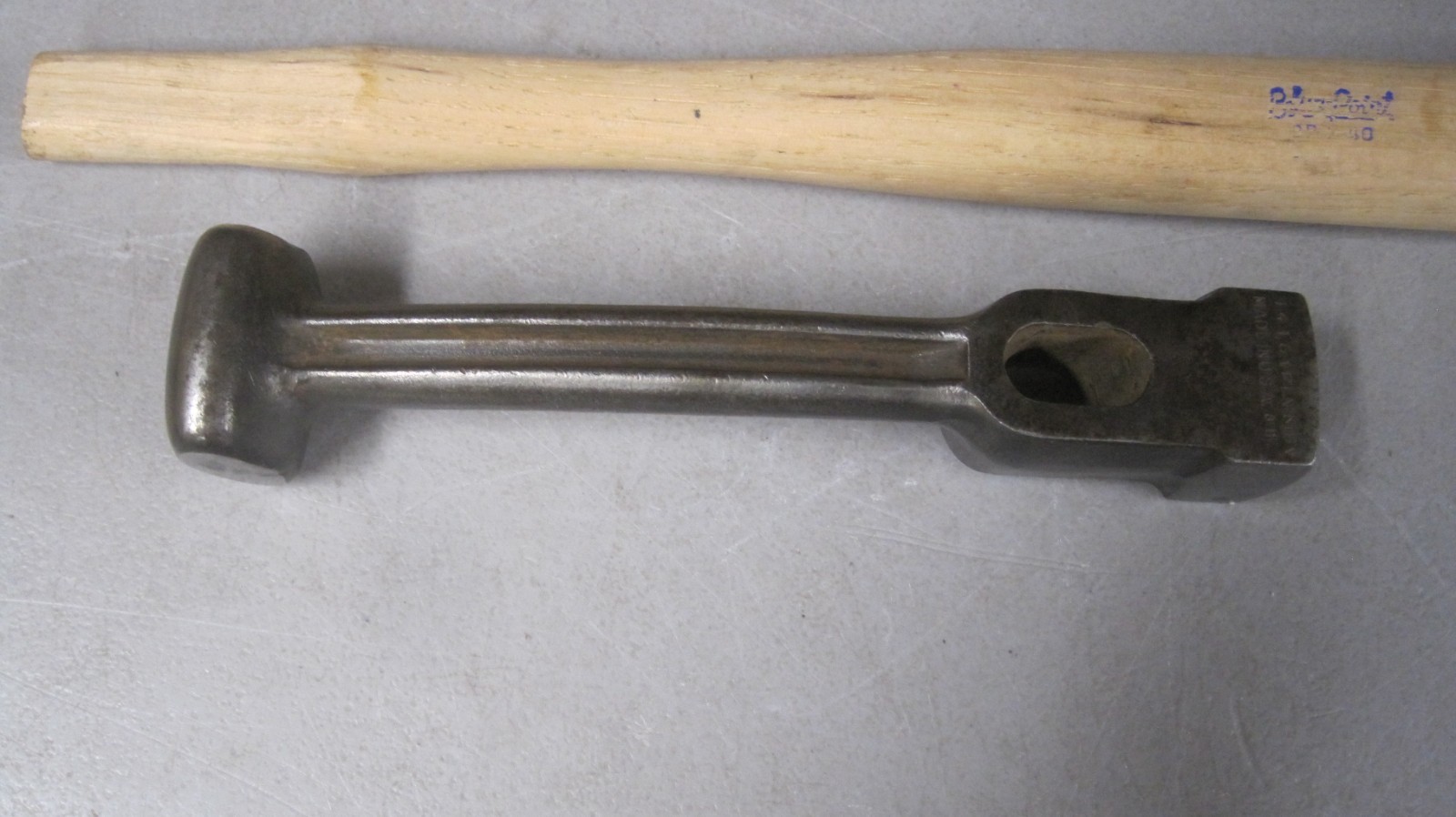 VINTAGE PLOMB AUTO BODY HAMMER # 1416 VERY HARD TO FIND XINT