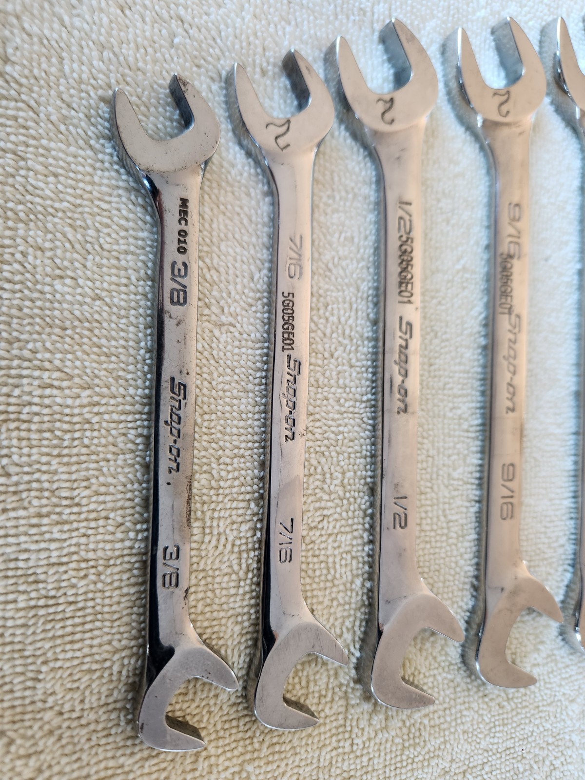 Snap On 7 Piece SAE Four-Way Angle Head Open-End Wrench Set VS807B