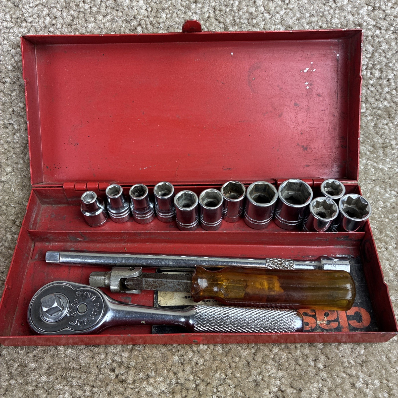 INDESTRO 1/4 Drive Ratchet/Socket Set SAE 15pcs. Good Condition Original Box