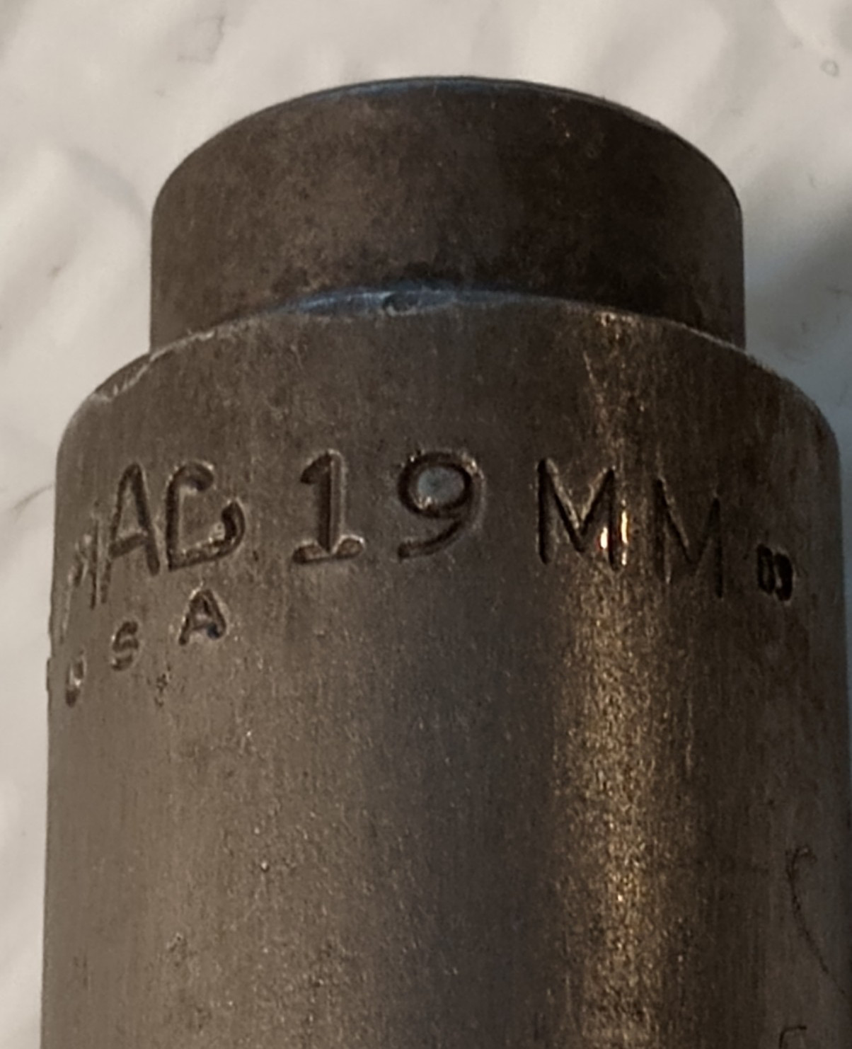 MAC TOOLS XDP6-19MM, 3/8″ DRIVE, 19MM. IMPACT SOCKET, 2.7″ DEEP, 6 POINT.