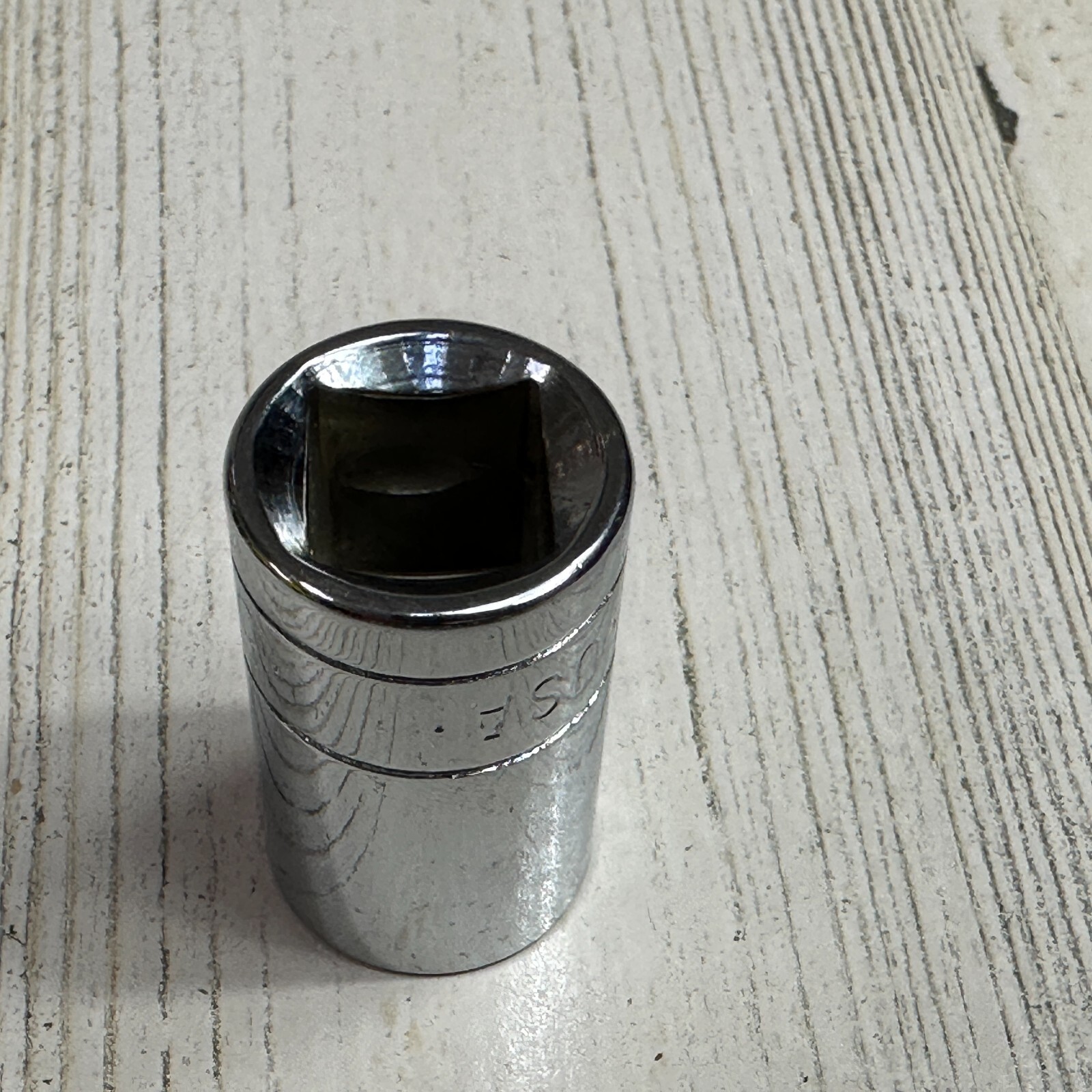 SK 1/2″ Drive 12 Point 5/8 In. Shallow SAE Socket 40120 USA NOS