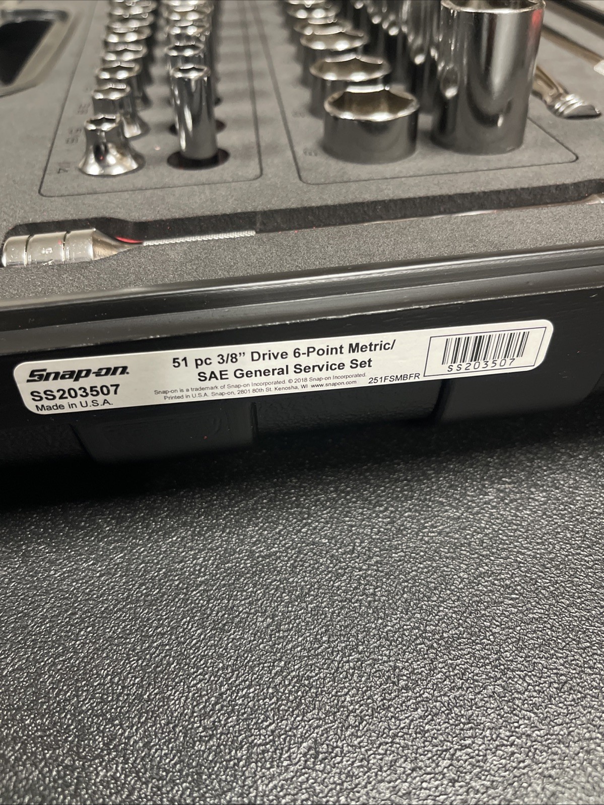 Snap On 51 pc 3/8″ Drive 6 Point Metric SAE General Service Set 251FSMBFR NEW