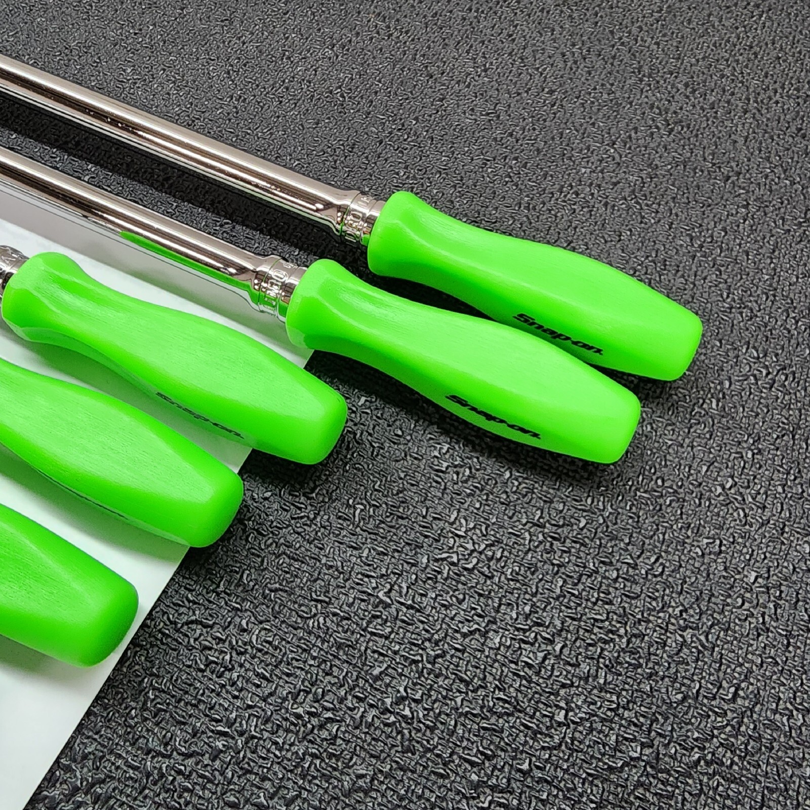 Snap-on Tools NEW 8pc GREEN Hard Handle 3/8″ Drv. Fixed & Flex-Head Ratchet Set