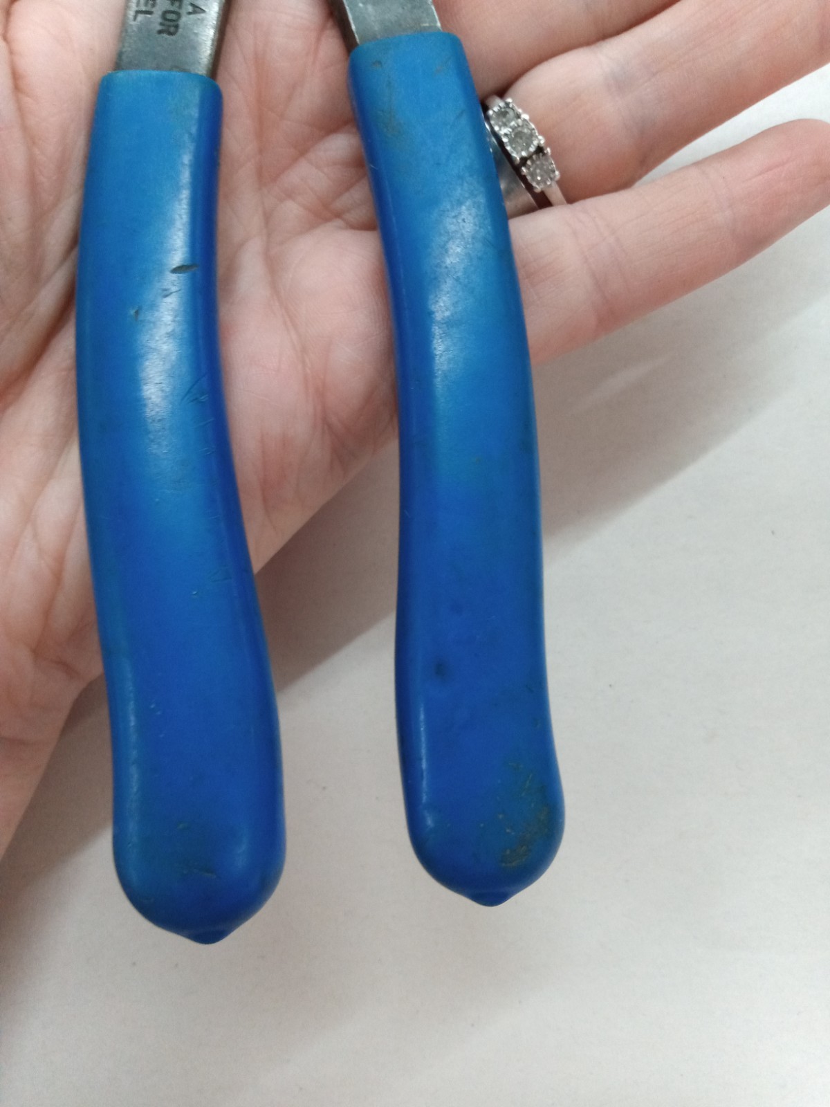 Vintage Blue-Point PWC80A Cable Cutters W/Blue Vinyl Covered Handles