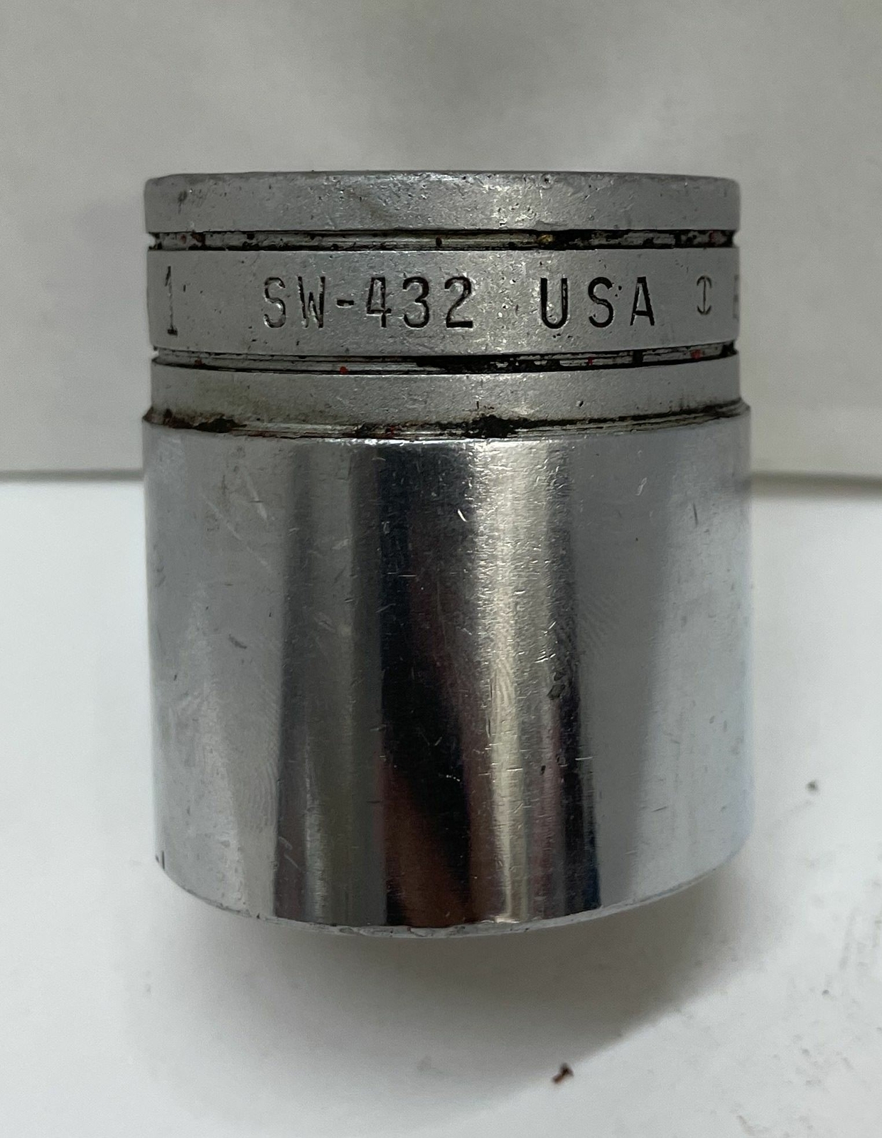 Snap-On Tools 1/2 Drive 1 Inch Shallow Chrome 8 Point Socket SAE SW432 USA
