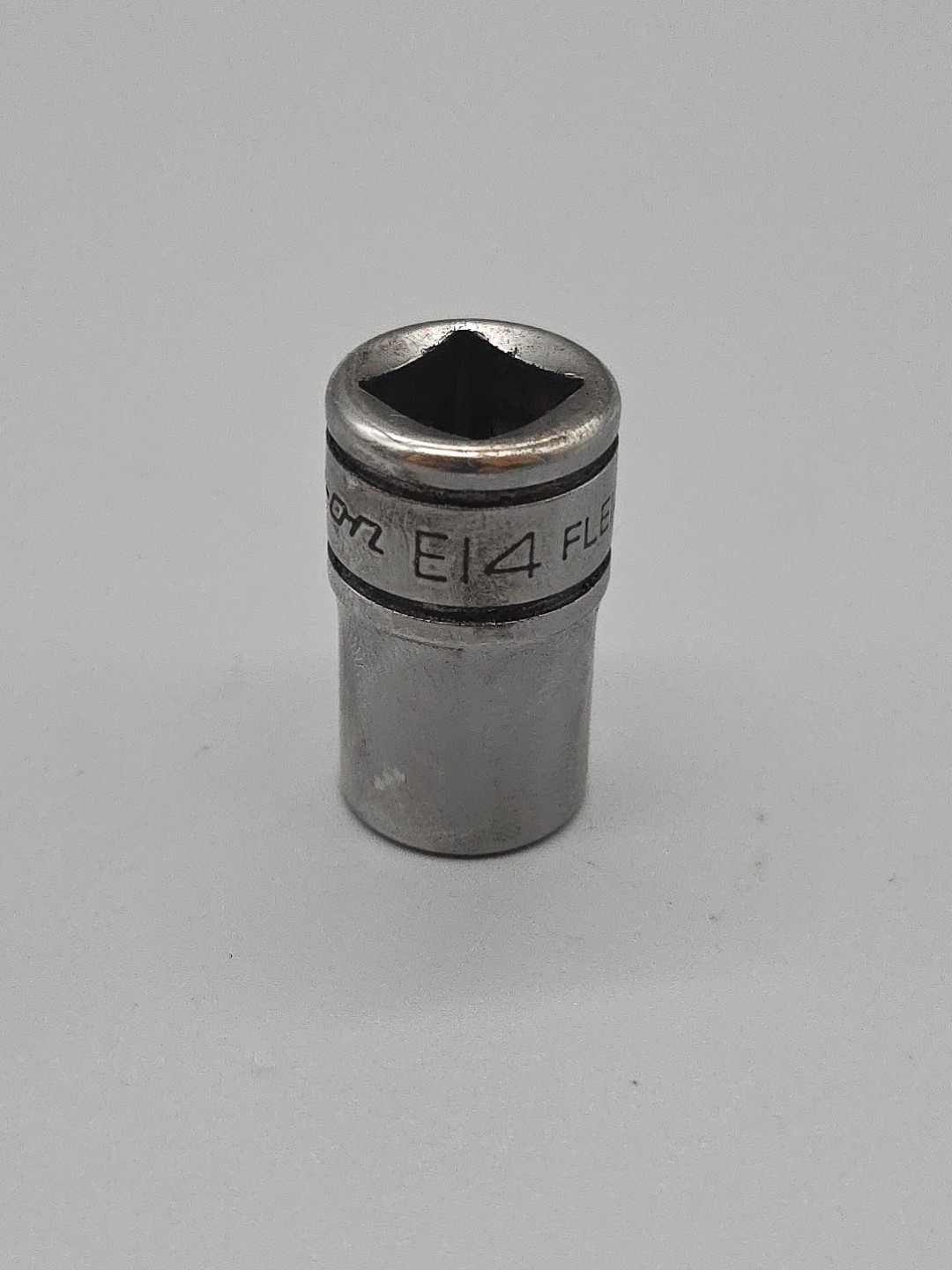 Snap-on Tools E14 Torx Socket FLE140A 3/8″ Drive Female Torx USA